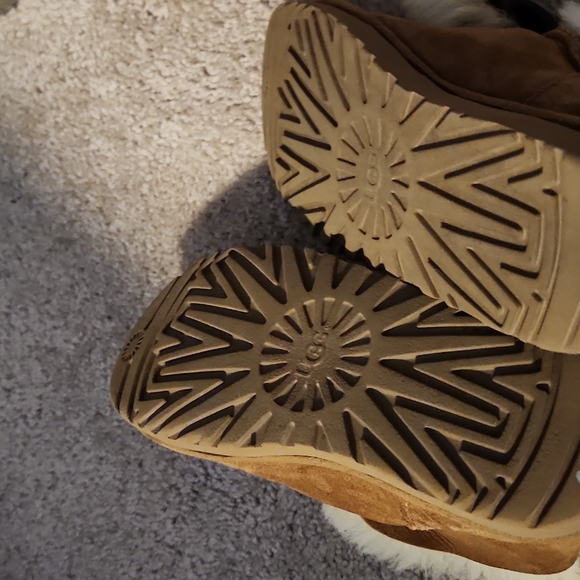 Ugg Boots Sz 5 - Picture 8 of 9